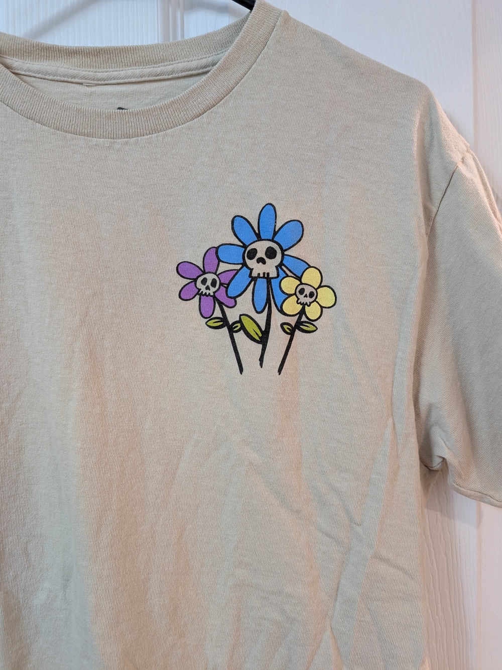 Women's Cream Graphic Tee with Colorful Skull Flowers